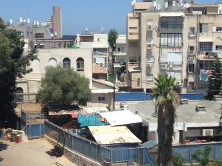 החלקה מסולם: מעסיק שילם לעובד בניין 417 אלף שקלים כי לא סיפק לו נעליים מתאימות